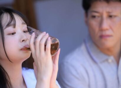 rizza regis sex Khi phát hiện ra rằng cháu gái của mình có một người đàn ông, chú nhanh chóng uống thuốc kích dục và tiến hành tình dục.